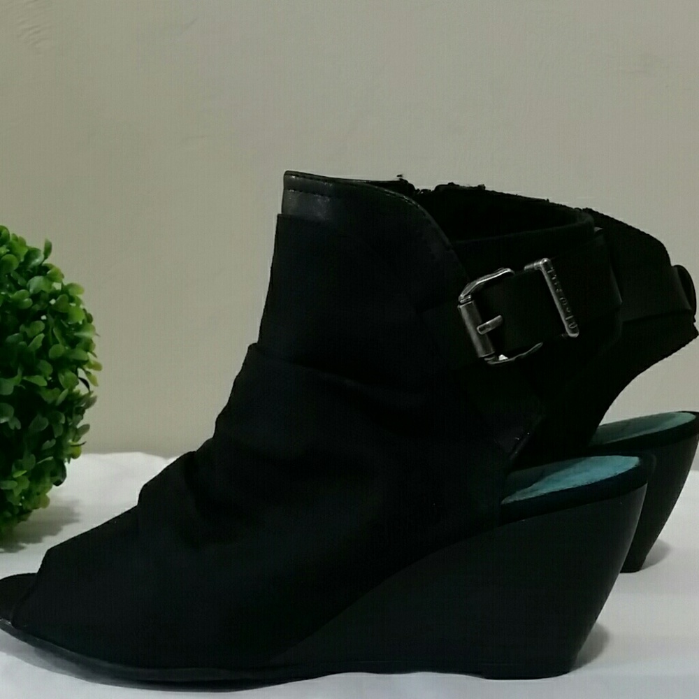 Blowfish Peep toe canvas bootie